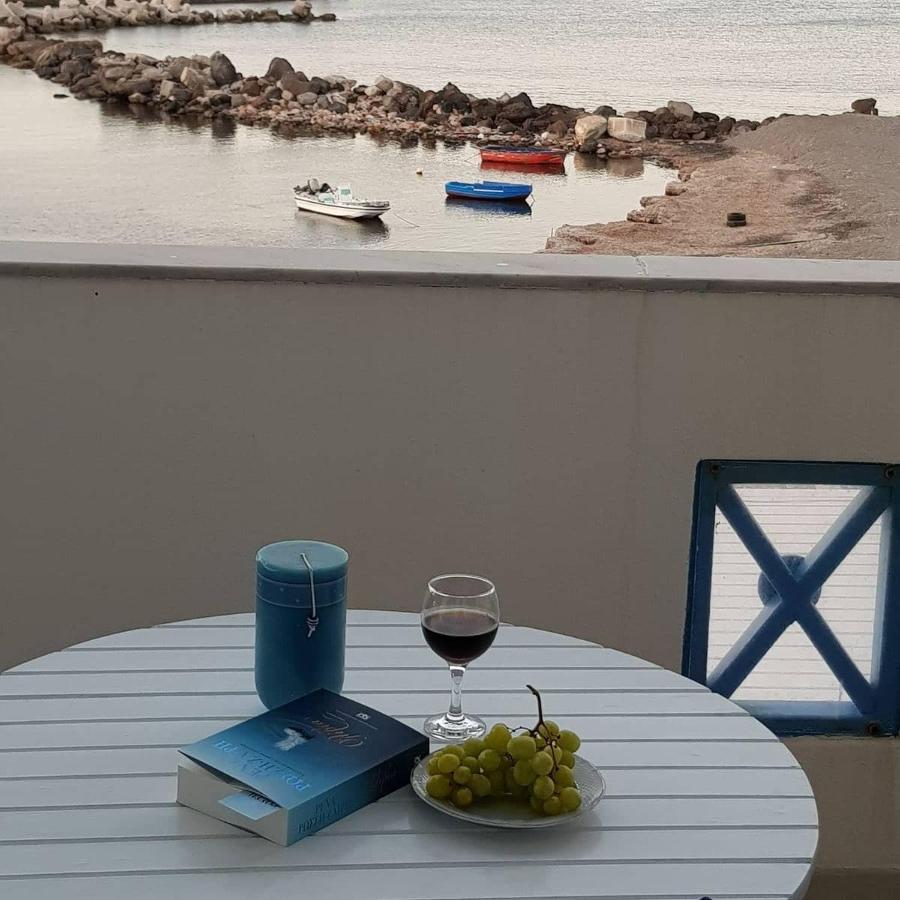 Rodothea And Adams On The Beach, Santorini Monolithos  Ngoại thất bức ảnh