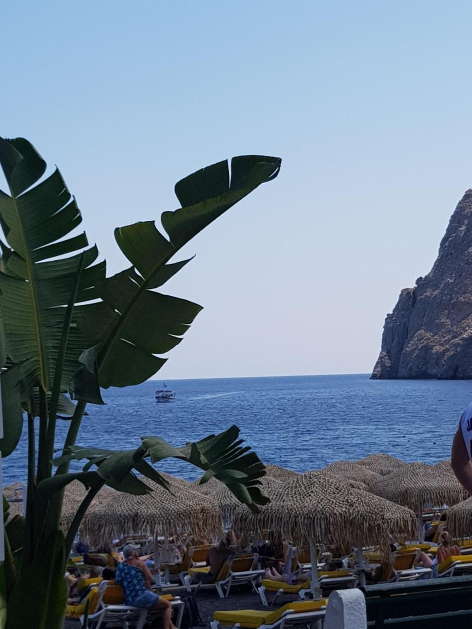 Rodothea And Adams On The Beach, Santorini Monolithos  Ngoại thất bức ảnh